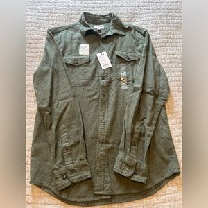 Sonoma Men’s lightweight flannel button up shirt